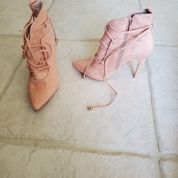 Pink Ankle high booties - Picture 1 of 1